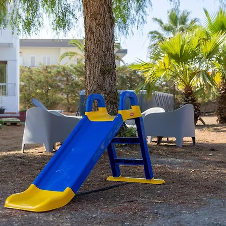 Tosca Dell'angelo Con Piscina Comiso